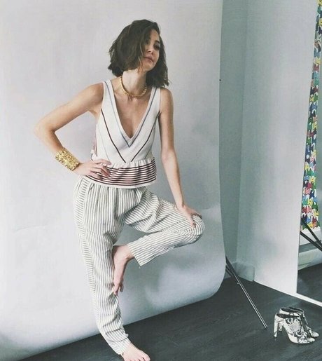 Kimiko Glenn OnlyFans NSFW