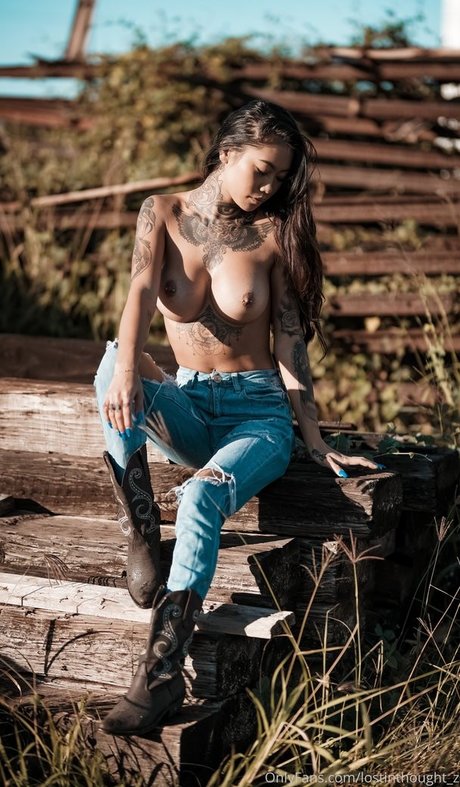 Lostinthought z Leaked OnlyFans Nacktbilder