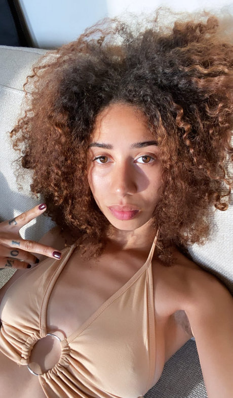 xulanichristine OnlyFans-Bilder