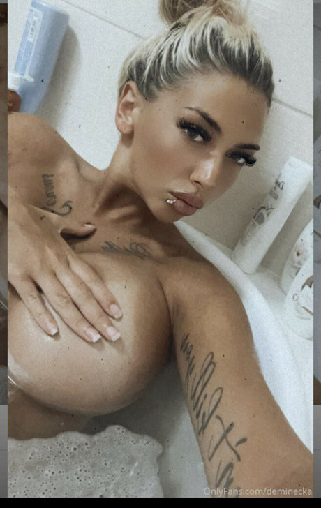 Deminecka OnlyFans Pornografie