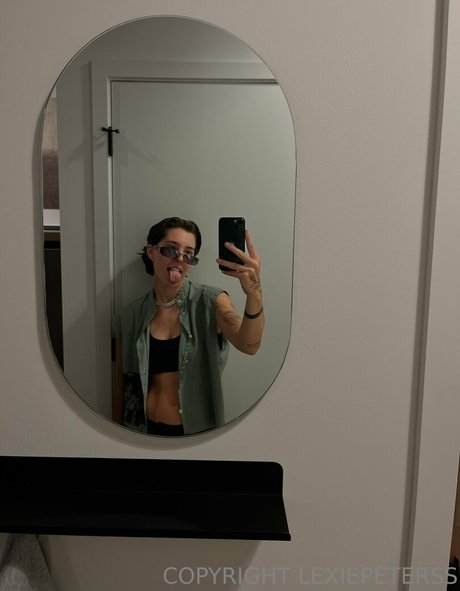 Lexiepeterss OnlyFans Pornografie