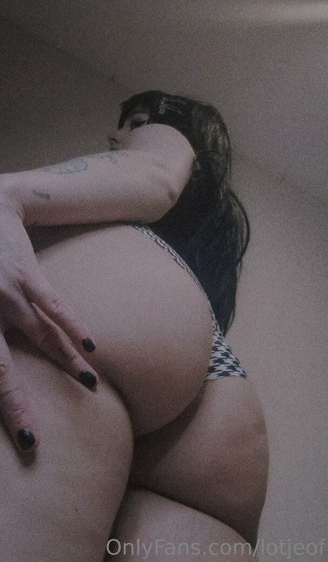 lotjeof OnlyFans Nackt