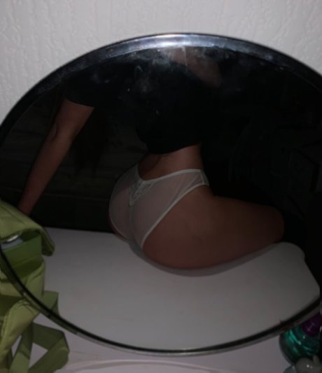 Desiluted OnlyFans Nacktbilder geleakt