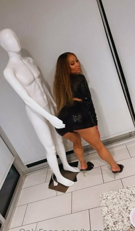 hazelebaby OnlyFans Bilder