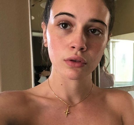Bea Miller Leaks von OnlyFans