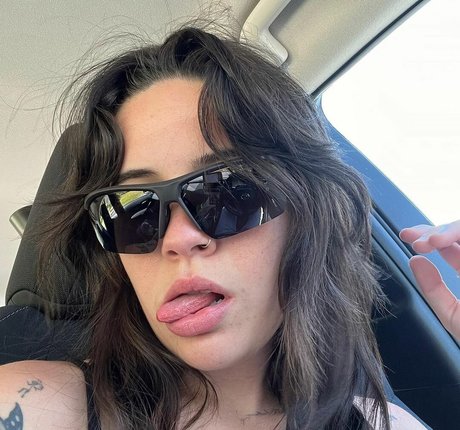 Bea Miller Neue geleakte OnlyFans-Inhalte