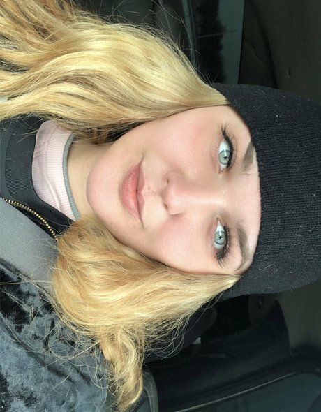 loganmilf Nacktbilder geleakt OnlyFans geleakt