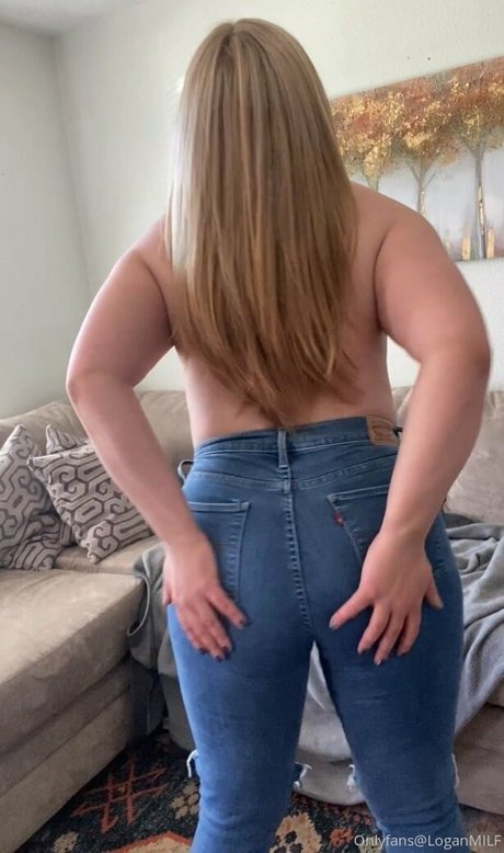 loganmilf Nacktbilder OnlyFans