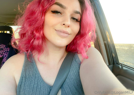 loganmilf Nacktbilder von OnlyFans