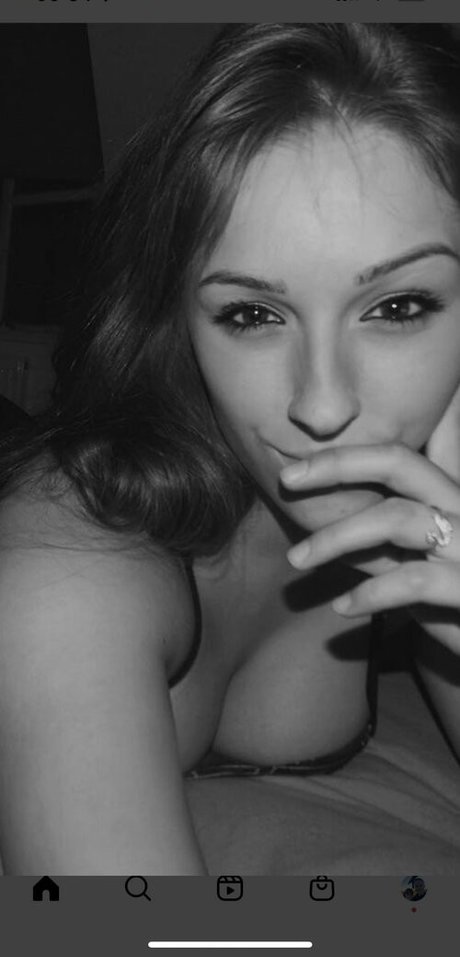 Chloe Smart Leak von OnlyFans