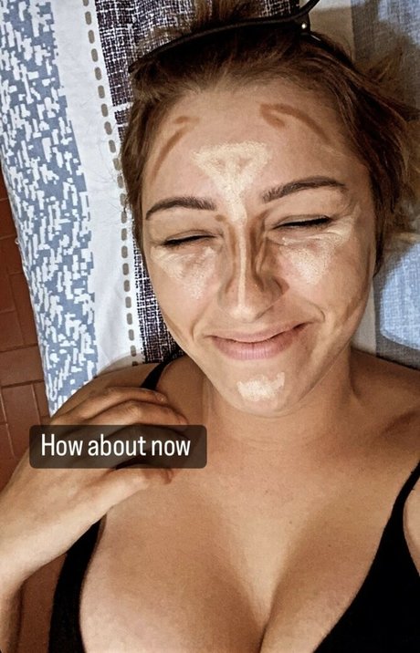 Chloe Smart OnlyFans NSFW