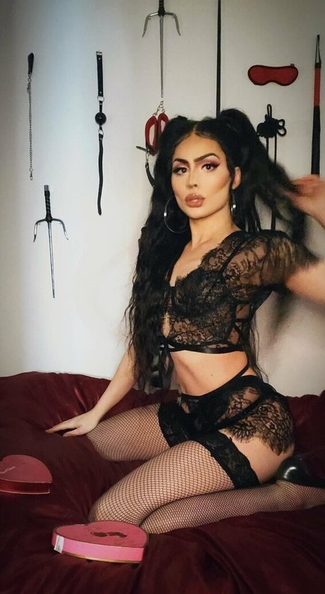 Rana Katana Nackt OnlyFans