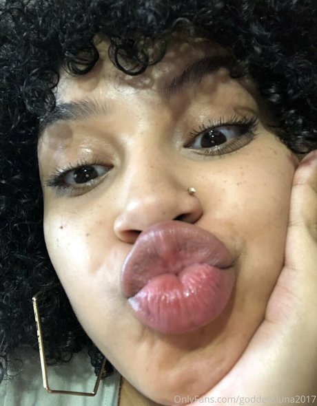 goddessluna2017 OnlyFans Fotos