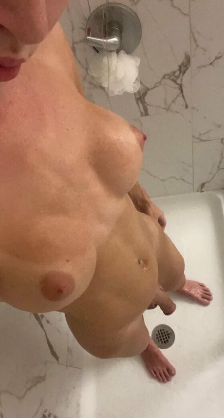 Stella Samore OnlyFans Nacktbilder