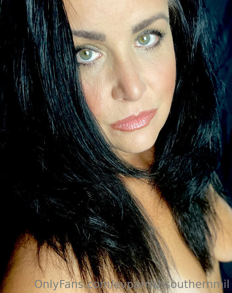 evparrishsouthernmil Nacktbilder OnlyFans Leak