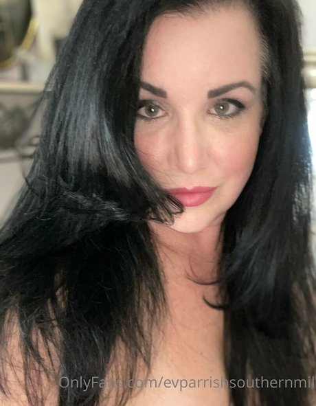 evparrishsouthernmil OnlyFans-Leak