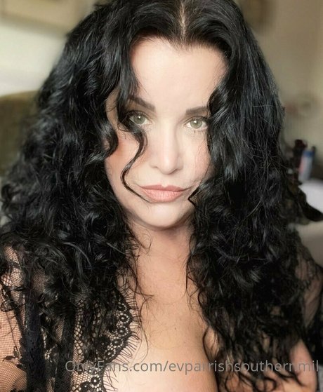 evparrishsouthernmil OnlyFans Leaks Nacktbilder