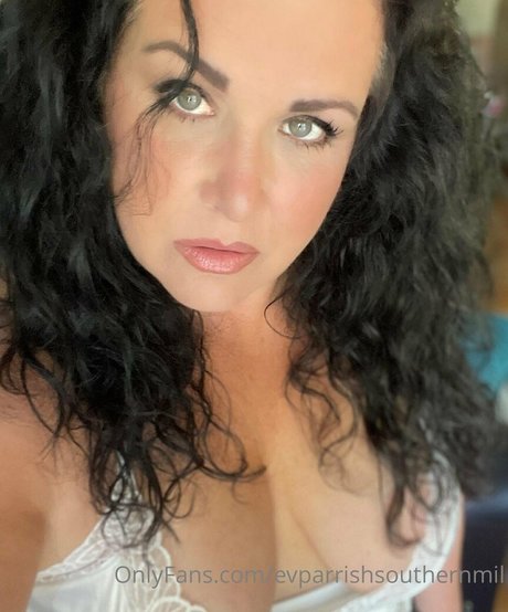 evparrishsouthernmil OnlyFans Leak