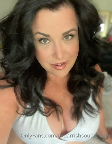 evparrishsouthernmil OnlyFans Sextape