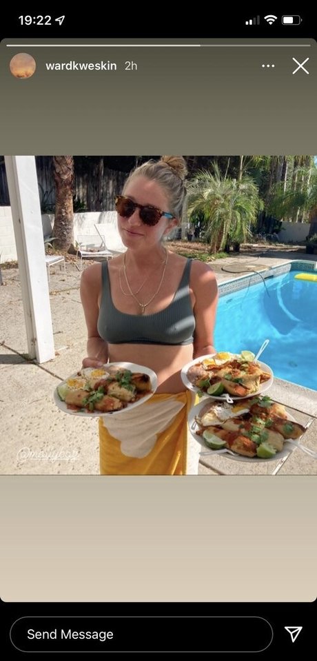 Molly Baz Nacktbilder von OnlyFans geleakt