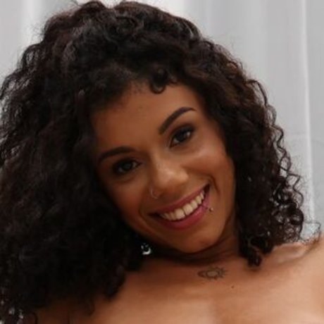 Mih Ninfetinha OnlyFans explizite Inhalte