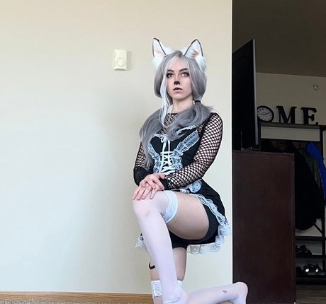 Awkspew roo2 OnlyFans Star