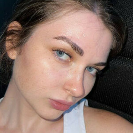 Ahrinyan OnlyFans gratis