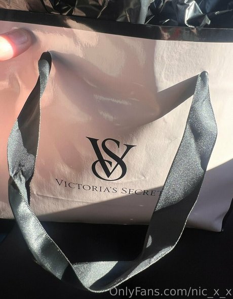 nic x x OnlyFans-Pornos