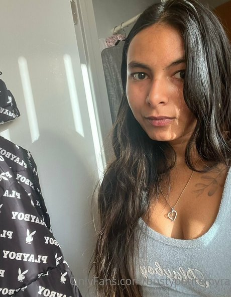 bustypetitemyra XXX OnlyFans