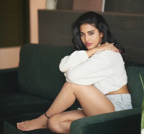 Daksha Nagarkar OnlyFans Model Fotos