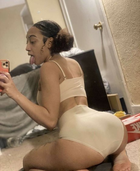 Paris Richards Kostenloses OnlyFans