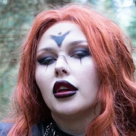 adiafreensfw Nackt auf OnlyFans Leaks