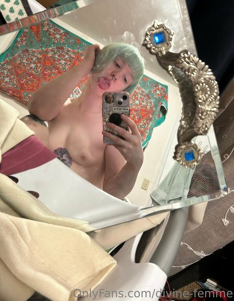 divine femme Nackt Leaks OnlyFans