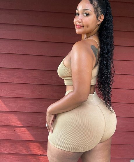 Darla Dimples Sex auf OnlyFans