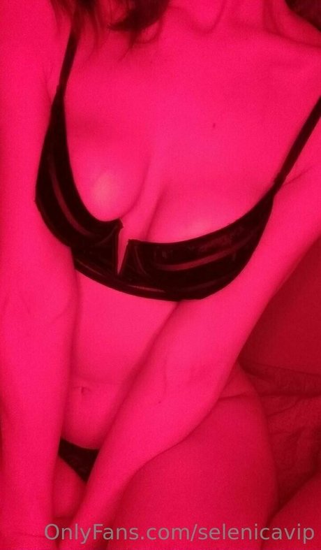 selenicavip OnlyFans Nacktbilder
