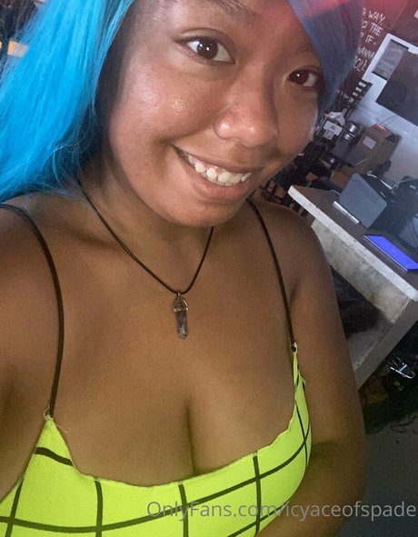 icyaceofspade OnlyFans Leaj