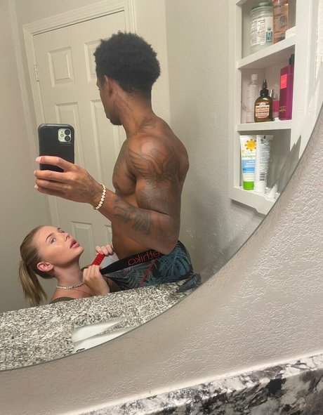 Cecily Demille OnlyFans geleakte Brüste