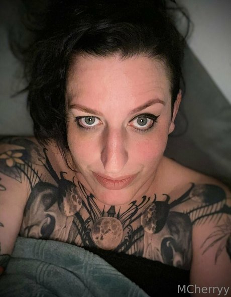 mcherryyy OnlyFans Leak Pornografie