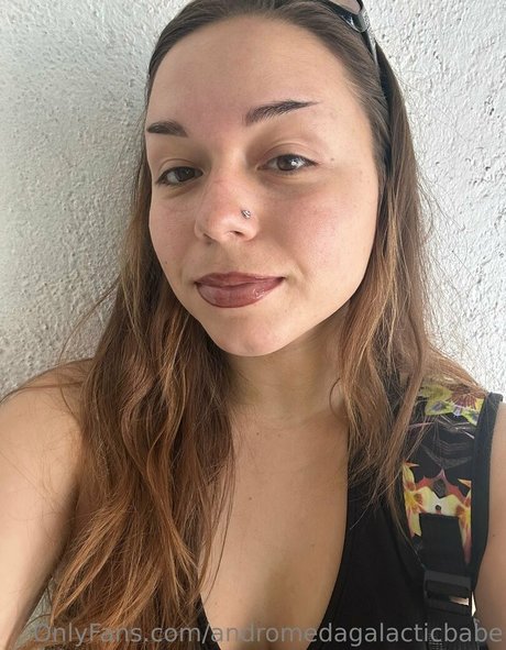 andromedagalacticbabe Leak von OnlyFans