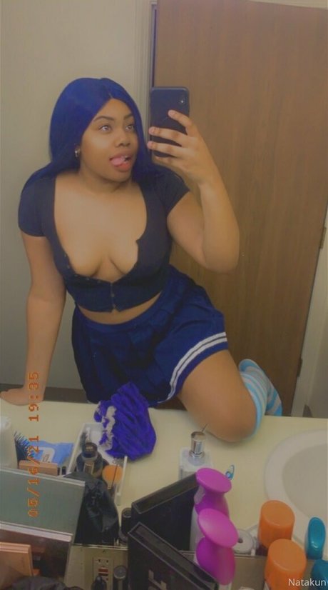 thiccxms OnlyFans Striptease