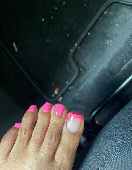 sweetfeetsyfree OnlyFans