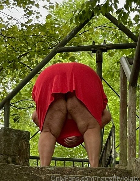 naughtylolatx OnlyFans geleakter Pornografie