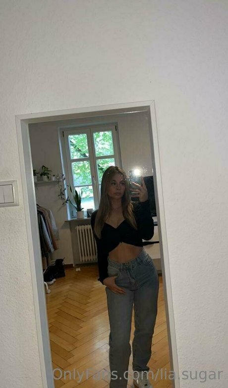 lia sugar OnlyFans Sex