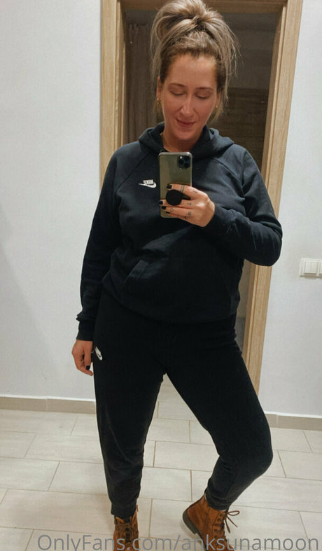 anksunamoon OnlyFans Pornografie