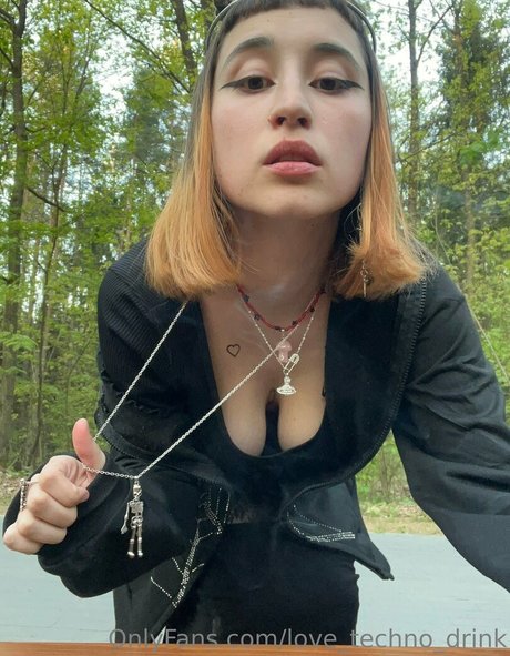 love techno drink Nacktbilder geleakt OnlyFans Porn geleakt