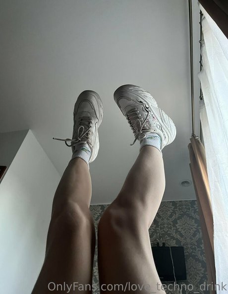 love techno drink OnlyFans-Post