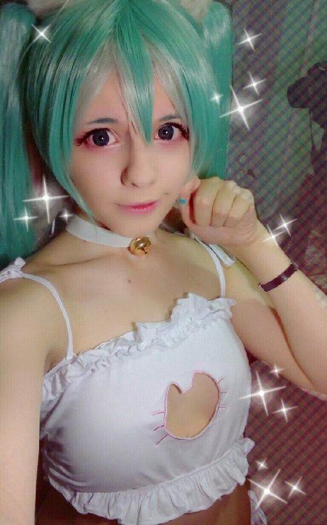 Saya Scarlet Füße OnlyFans