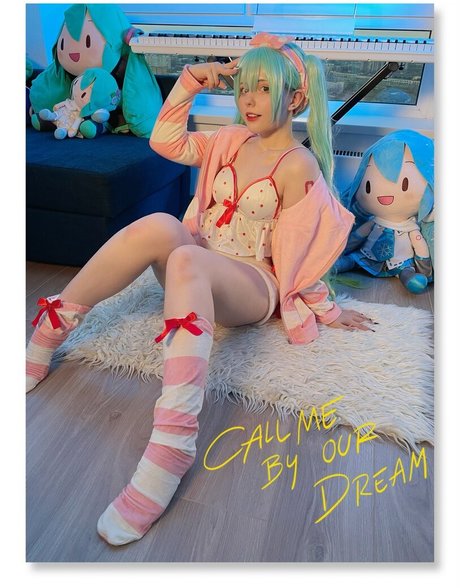 Saya Scarlet OnlyFans-Pornos