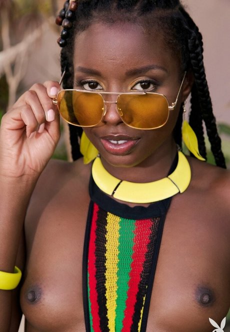 Dakota Simone OnlyFans Brüste Bild