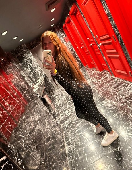 latinafoxy69 OnlyFans XXX